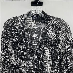 Maggie Barnes Flare Sleeve Plus Size Button Down Blouse - Black/White - 3X